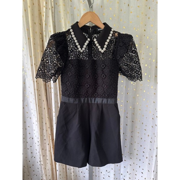 Express Daisy Eyelet Lace Rhinestone Color Embellishment Puff Sleeve Polo Romper - Picture 4 of 12
